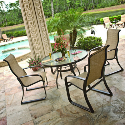 Make Every Outdoor Dining Experience a Thing to Remember with the Cayman Isle