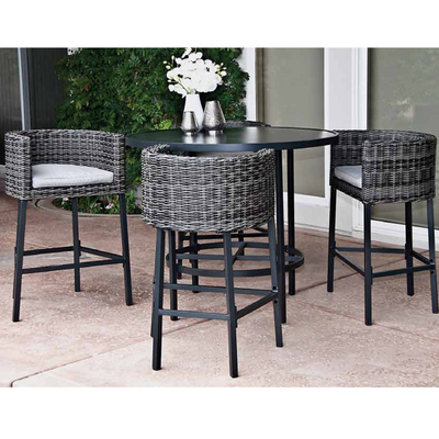 A Contemporary & Modern Take On The Traditional Wicker Patio Dining Set