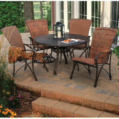 A Stunning Design Featuring Modern Butterfly BasketĀ® Padded Sling Seating